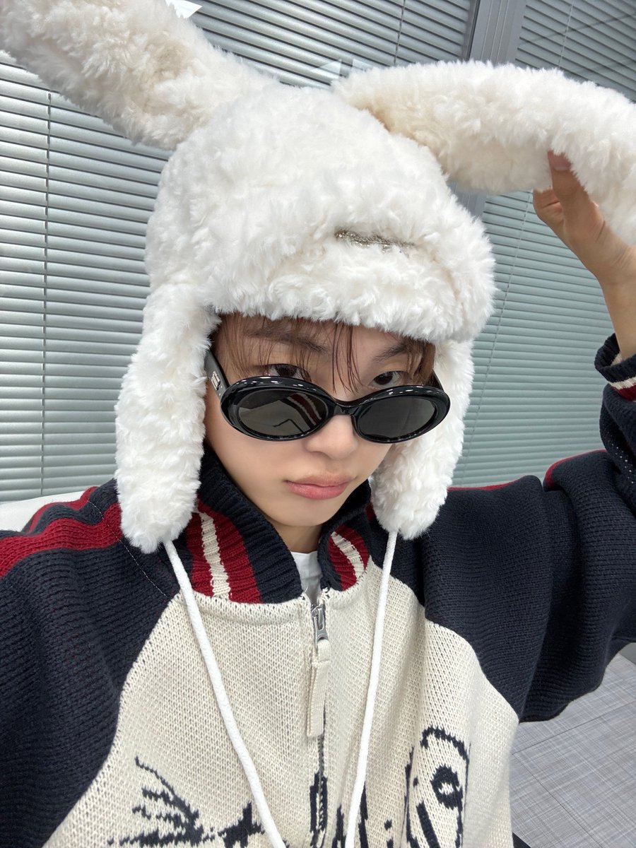 CRAVITYstarship's tweet photo. [📸] 240205
KBS Cool FM 몬스타엑스 I.M의 #키스더라디오
⠀
#CRAVITY #크래비티
#형준 #HYEONGJUN
#FIND_THE_ORBIT
#Now_or_Never https://t.co/ycf3pINnKs
