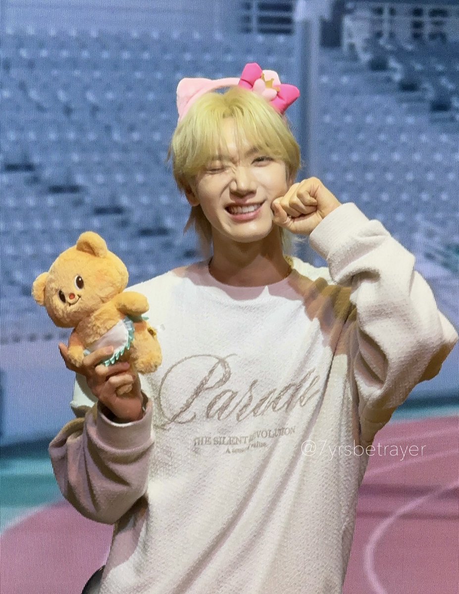 🥹🎀🤲🏻🧸👑

#TEN #TENLEE #เตนล์ #텐