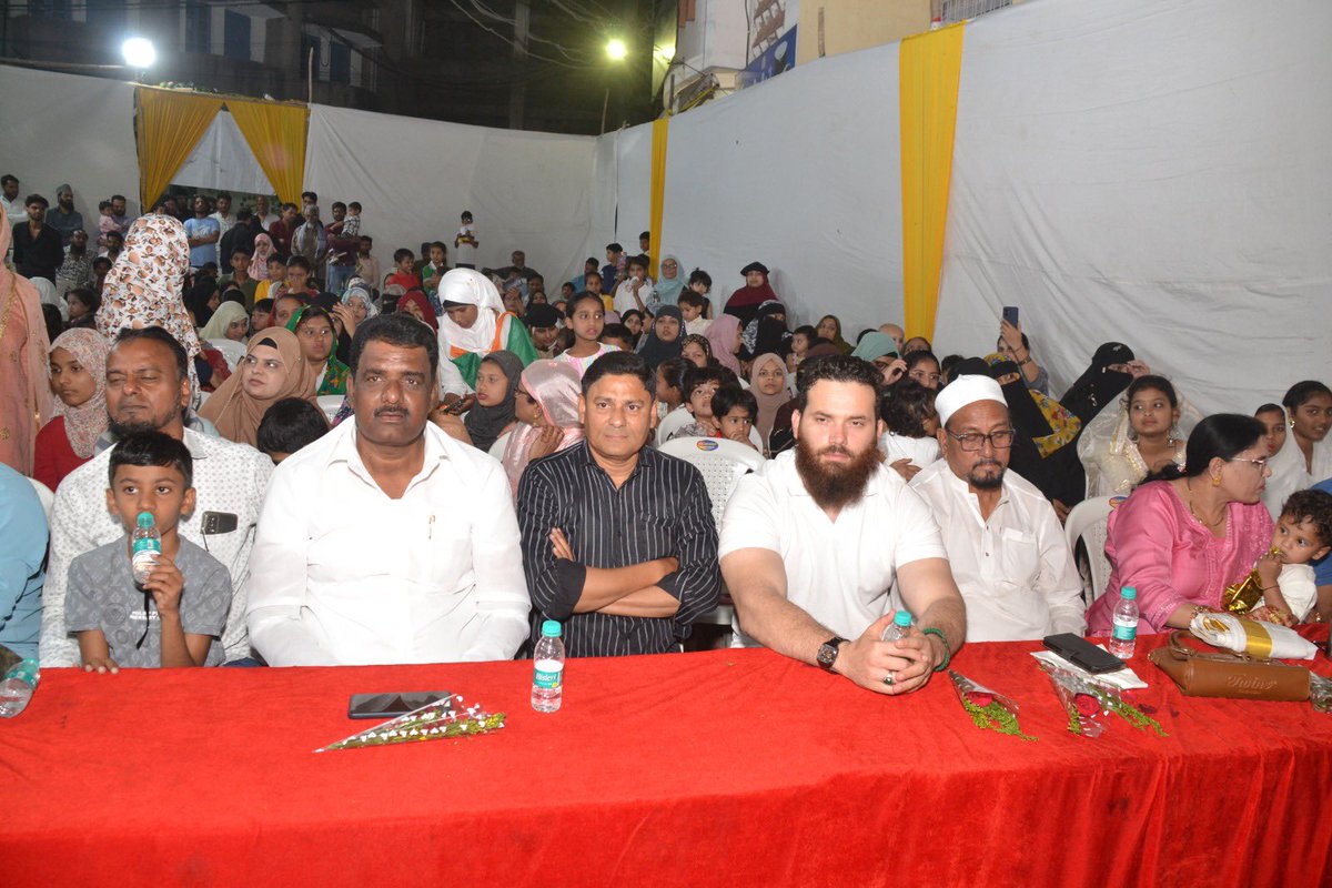 wasimkhan9423's tweet photo. #Rising_Public School #Annual_Function&Prize_distribution
#कार्यक्रम में ३ साल से लेकर १२ साल कि उम्र के बच्चो ने तिरत,नाटक,डांस और अनेक कार्यक्रम में हिस्सा लिया..कार्यक्रम में मुख्य अतिथि के रूप में नागपूर शहर कांग्रेस कमेटी के अध्यक्ष वसीम ख़ान https://t.co/ItUiFTNC21