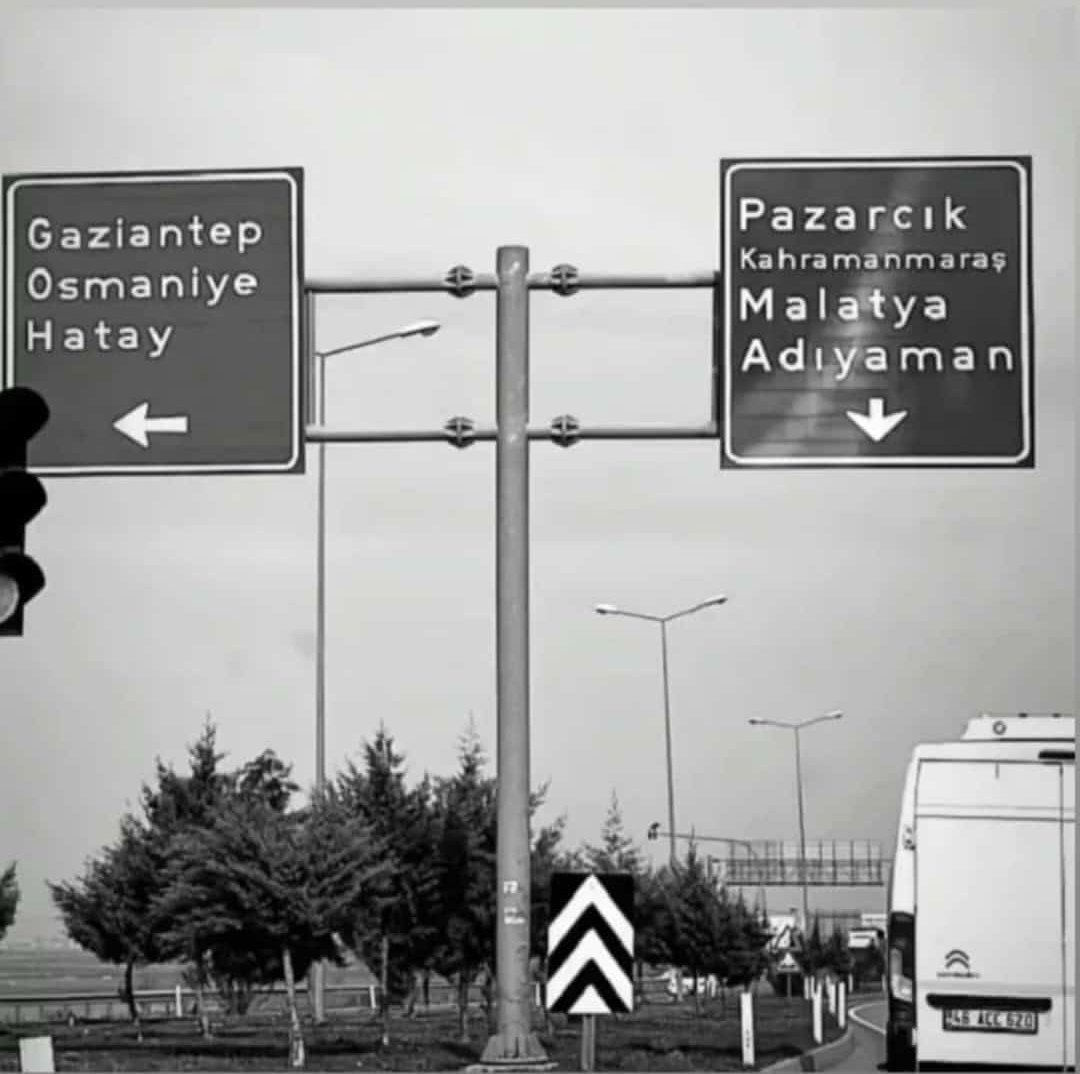 En acı yol ayrımı, nereye dönsen orda başka bir acı.. 😢
6 Şubat.. #deprem