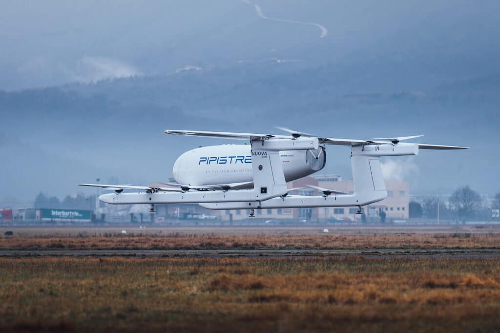 Follow the Electric VTOL News for top #avgeek updates on #eVTOL aircraft and #hydrogen / #electric #rotorcraft aviation! The Feb. 4 issue features the milestone hover flight of the Textron Aviation Pipistrel Nuuva V300! mailchi.mp/evtol/evtol-ne…