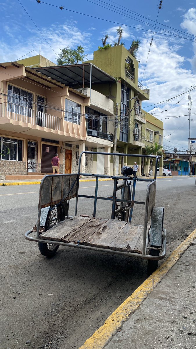 lino_lino7's tweet image. Una vueltita o que? 
No me alcanzó para el 4x4 pero al menos no ando pie, un día más al trabajo