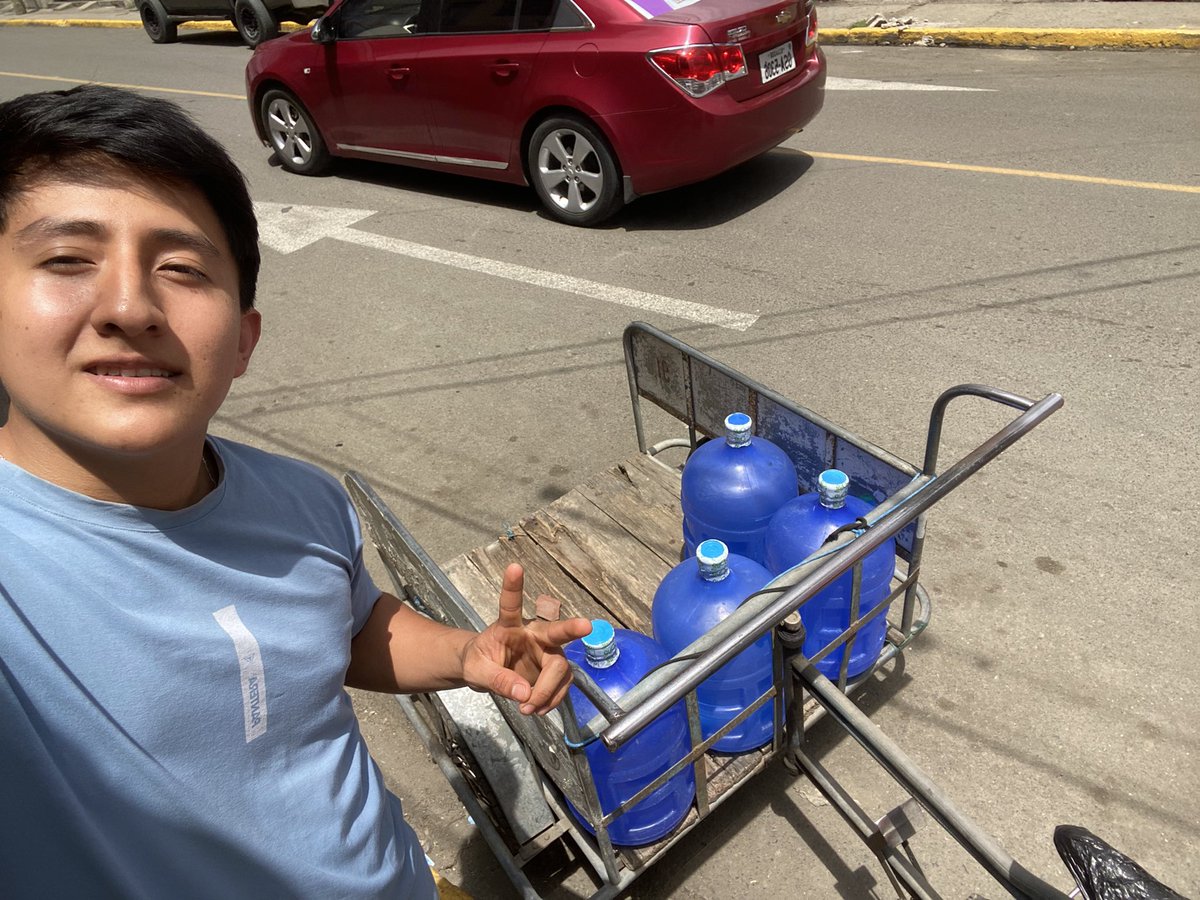 lino_lino7's tweet image. Una vueltita o que? 
No me alcanzó para el 4x4 pero al menos no ando pie, un día más al trabajo