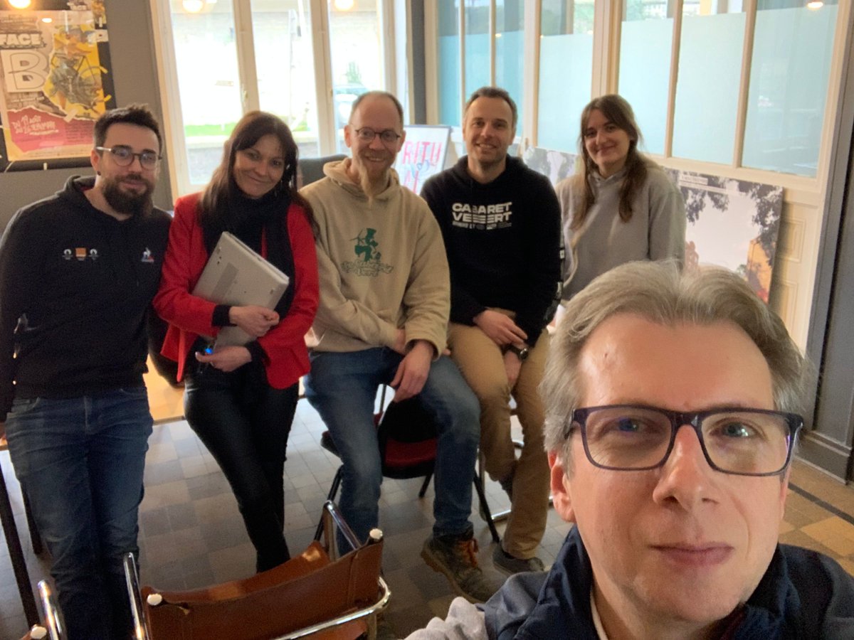 Une équipe de choc au travail !
Les préparatifs de l’édition 2025 du <a href="/CabaretVert/">Cabaret Vert</a> battent leur plein, et chez <a href="/OrangeGrandEst/">Orange Grand Est</a>  , nous sommes plus motivés que jamais pour assurer une connectivité irréprochable ! 
C’est toujours un plaisir de collaborer avec l’équipe du festival.