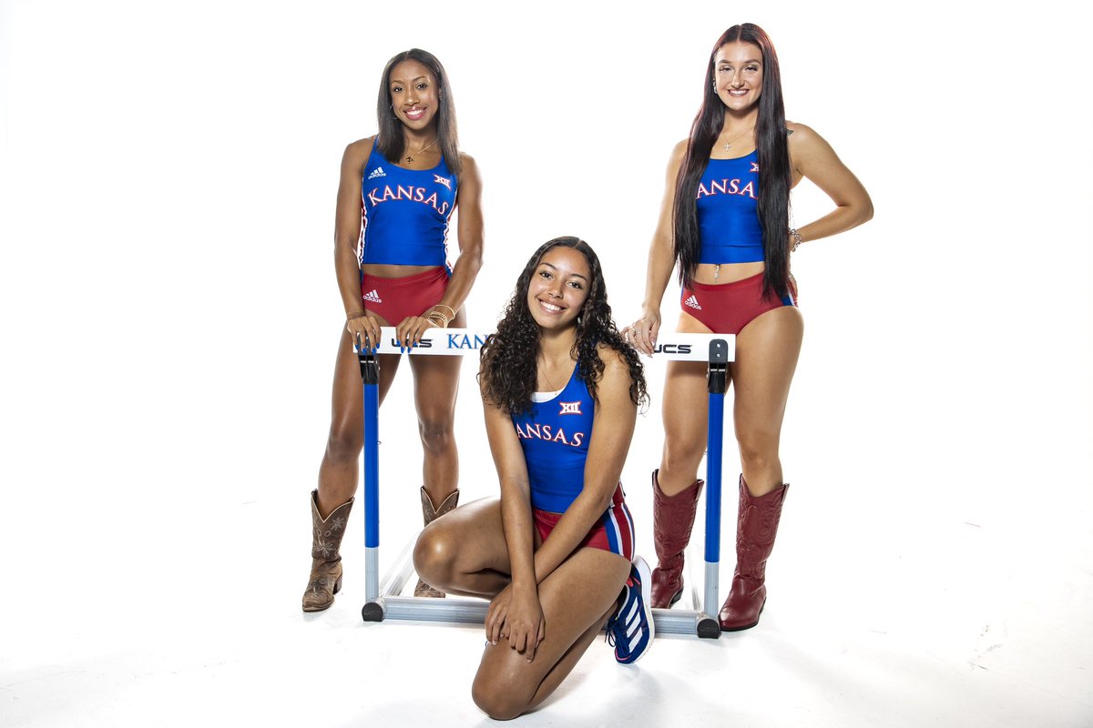 kansastfxc's tweet photo. Happy #NGWSD to our ladies 🩵

We celebrate you today and everyday! 

#RockChalk https://t.co/9lHWb7Q1Wr