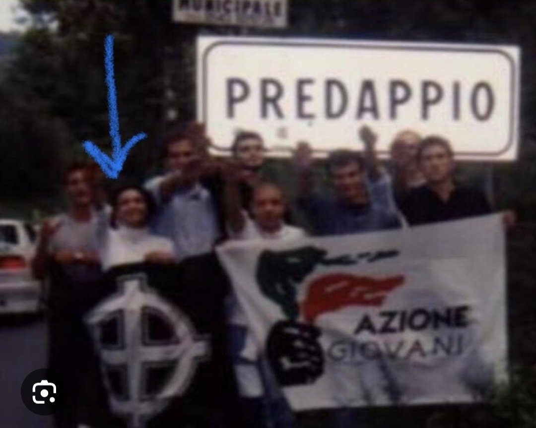 PBerizzi's tweet photo. L'On. Montaruli si è evoluta: dal braccio teso con croce celtica a Predappio al verso del cane in televisione, passando da una condanna definitiva per avere rubato 25mila euro agli italiani. I patrioti. https://t.co/ynIkKZNK1p