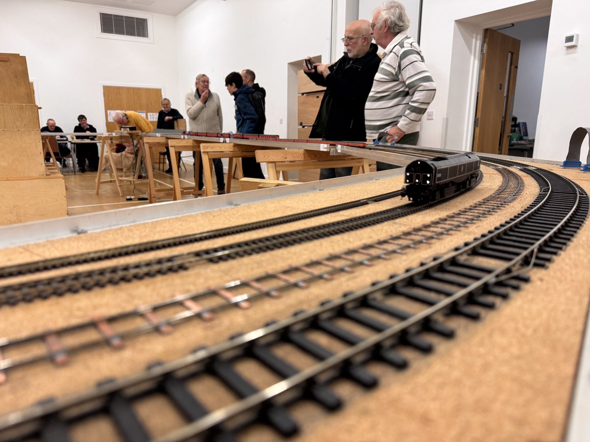 EEMRC's tweet image. There a leader among us  Ok maybe it not that bad here is a club member testing his new model on are test track