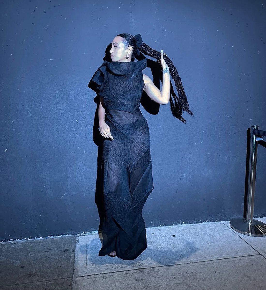 Solange wearing Issey Miyake!