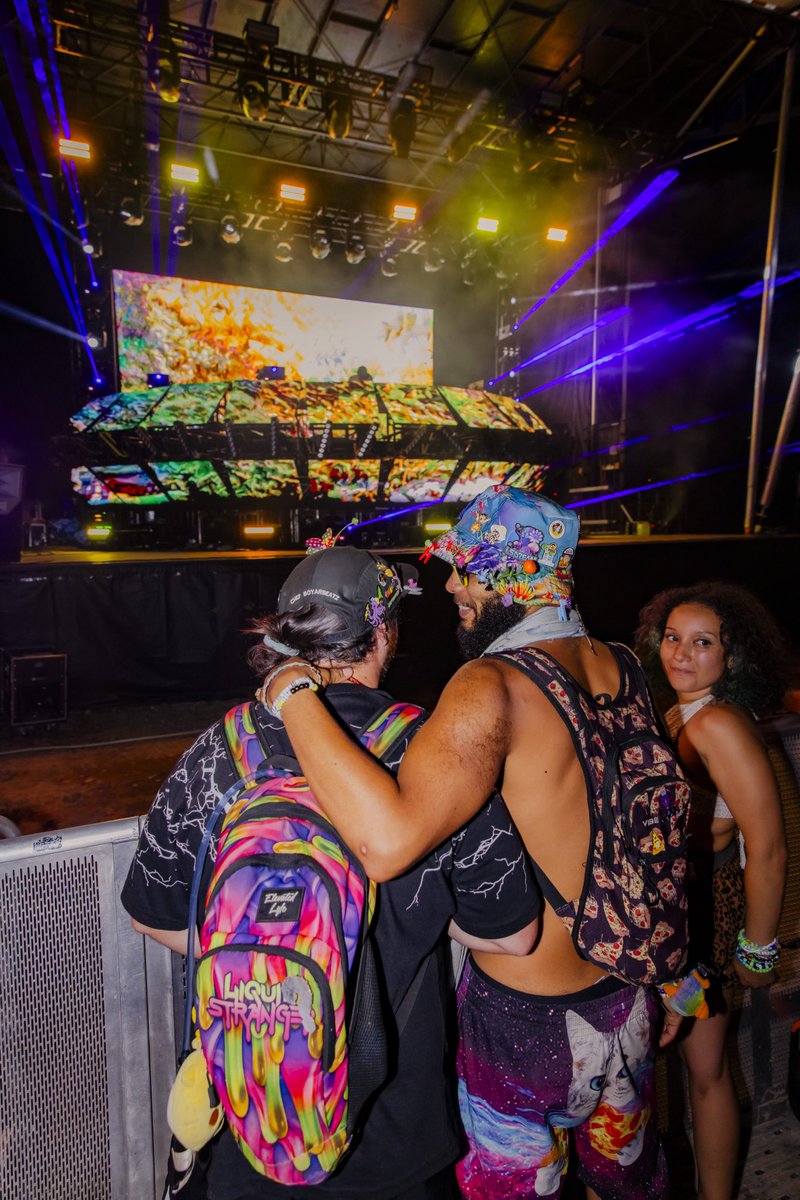 SoundHavenFest's tweet photo. APPLICATIONS ARE OPEN for the 7th annual Sound Haven. We’re looking for vendors, promoters, workshops, performers, volunteers, and more!

Tag your friends that should apply 🛸 https://t.co/cKRj30aVSd