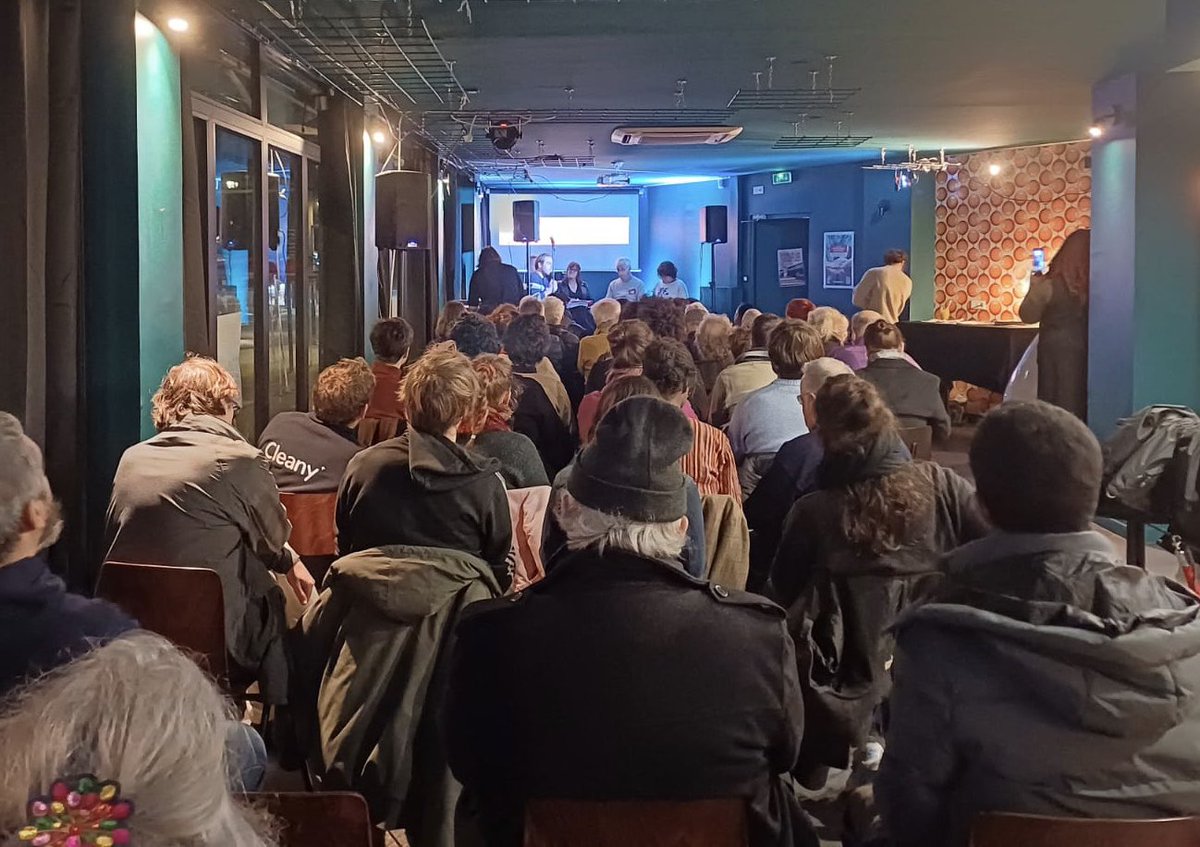 PCFParis18's tweet image. Ce soir, dans le XVIIIe arrondissement de Paris, à deux pas de Bichat, le PCF avec @IanBrossat et la CGT tiennent un meeting pour dire NON à la fermeture des hôpitaux Bichat et Beaujon.
Vive la santé publique et universelle !