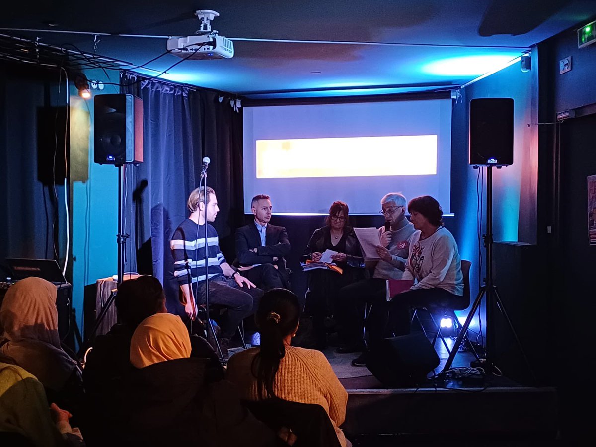 PCFParis18's tweet image. Ce soir, dans le XVIIIe arrondissement de Paris, à deux pas de Bichat, le PCF avec @IanBrossat et la CGT tiennent un meeting pour dire NON à la fermeture des hôpitaux Bichat et Beaujon.
Vive la santé publique et universelle !