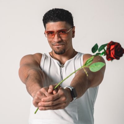 jaythejet11's tweet photo. #NewProfilePic https://t.co/MdaiiOCoRs