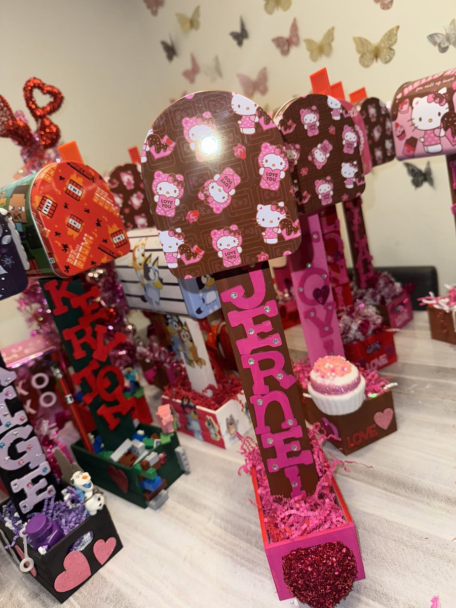 _monroeeeeee's tweet image. Them long names tearing me up😭 yall wrong!