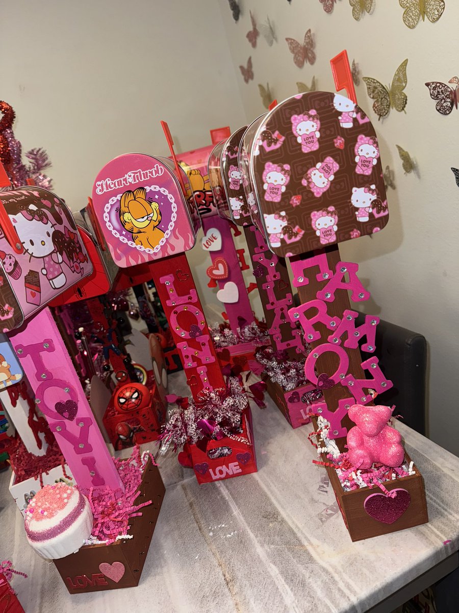 _monroeeeeee's tweet image. Them long names tearing me up😭 yall wrong!