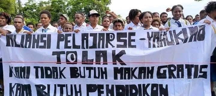 Menolak pembodohan. Nasi di makan jadi Tai, otak kosong.