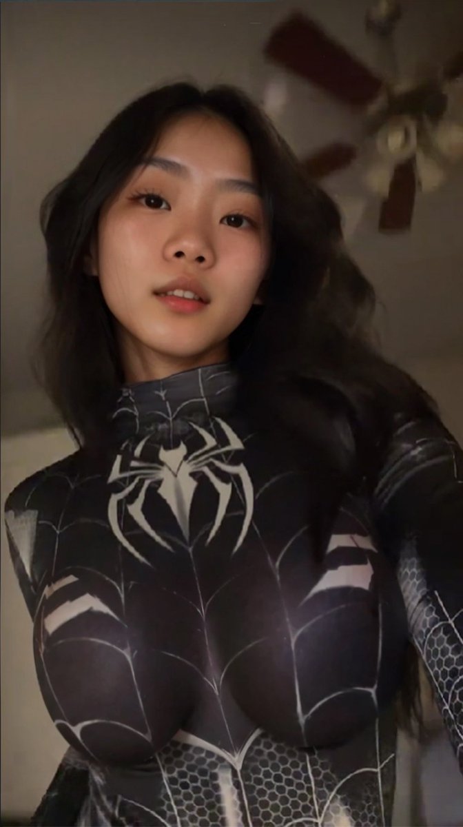 Naomi tweet media