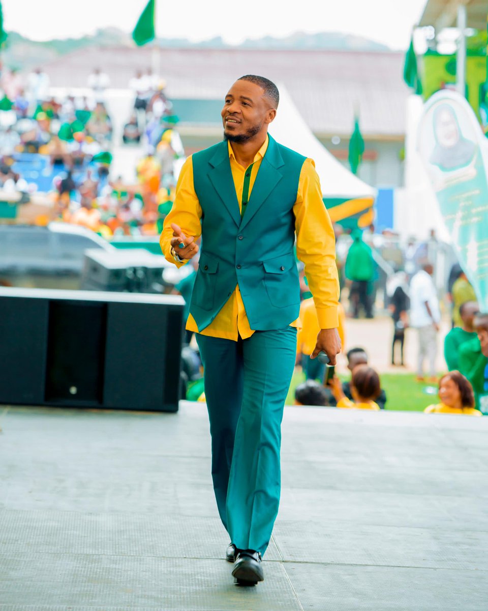 Crown Media (@crownmediatz) on Twitter photo Mfalme wa Bongo Flava na Rais wa CROWN MEDIA @officialalikiba ni moja kati ya waalikwa walioshiriki maadhimisho ya miaka 48 ya Chama Cha Mapinduzi CCM leo Februari 5 Jijini Dodoma.
πΈ | <a href="/abou99kiba/">abou99kiba</a>
#CrownMedia #HapaNiNyumbani Mfalme wa Bongo Flava na Rais wa CROWN MEDIA @officialalikiba ni moja kati ya waalikwa walioshiriki maadhimisho ya miaka 48 ya Chama Cha Mapinduzi CCM leo Februari 5 Jijini Dodoma.
πΈ | <a href="/abou99kiba/">abou99kiba</a>
#CrownMedia #HapaNiNyumbani
