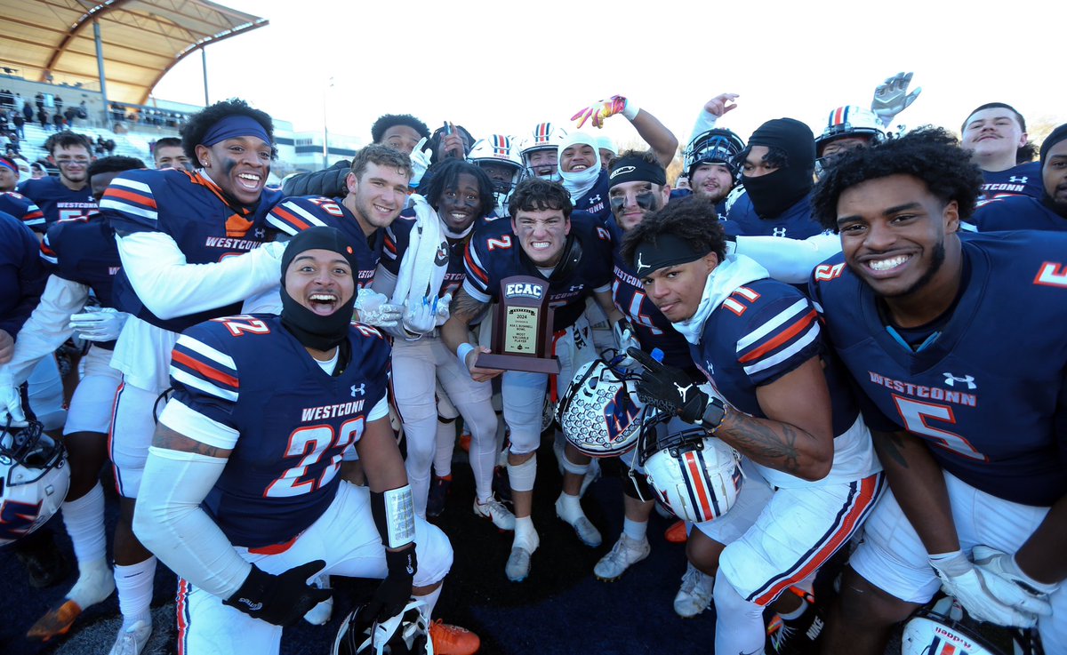 ‼️2025s‼️ looking for a home?
We’re still on the hunt for more Wolves!
Come visit WESTCONN and be a part of something special.

@westconnfb x #jointhepack🏈
🟠 🔵

Click on the questionnaire in the bio and drop your film!!