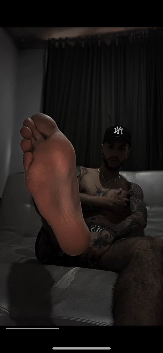 StevL_'s tweet photo. @paulloconceicao @myfootaddiction @eroszilla1 @Felipeboy44 Let's be 4 https://t.co/elIn3SJD2o