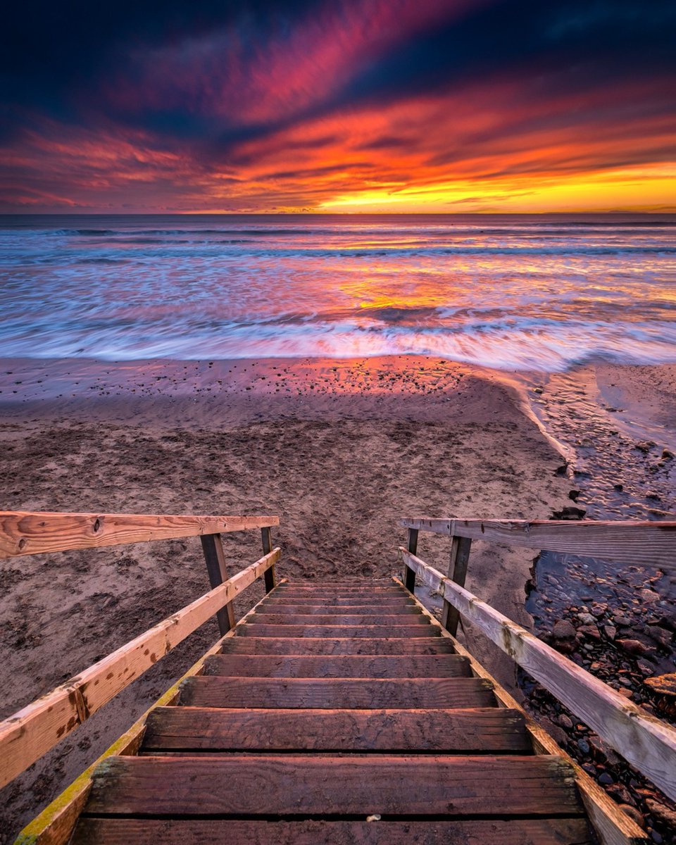 Visit Isle Of Wight (@visitiow) on Twitter photo And breathe...🌊🥰
Take a moment to soak up these seaside scenes from <a href="/ntisleofwight/">National Trust Isle of Wight</a>'s Compton Bay at sunset.🧡💖
Feels like you're there, doesn't it?🏝
📸 <a href="/islandvisions/">Island Visions</a>
#IOW #IsleofWight And breathe...🌊🥰
Take a moment to soak up these seaside scenes from <a href="/ntisleofwight/">National Trust Isle of Wight</a>'s Compton Bay at sunset.🧡💖
Feels like you're there, doesn't it?🏝
📸 <a href="/islandvisions/">Island Visions</a>
#IOW #IsleofWight