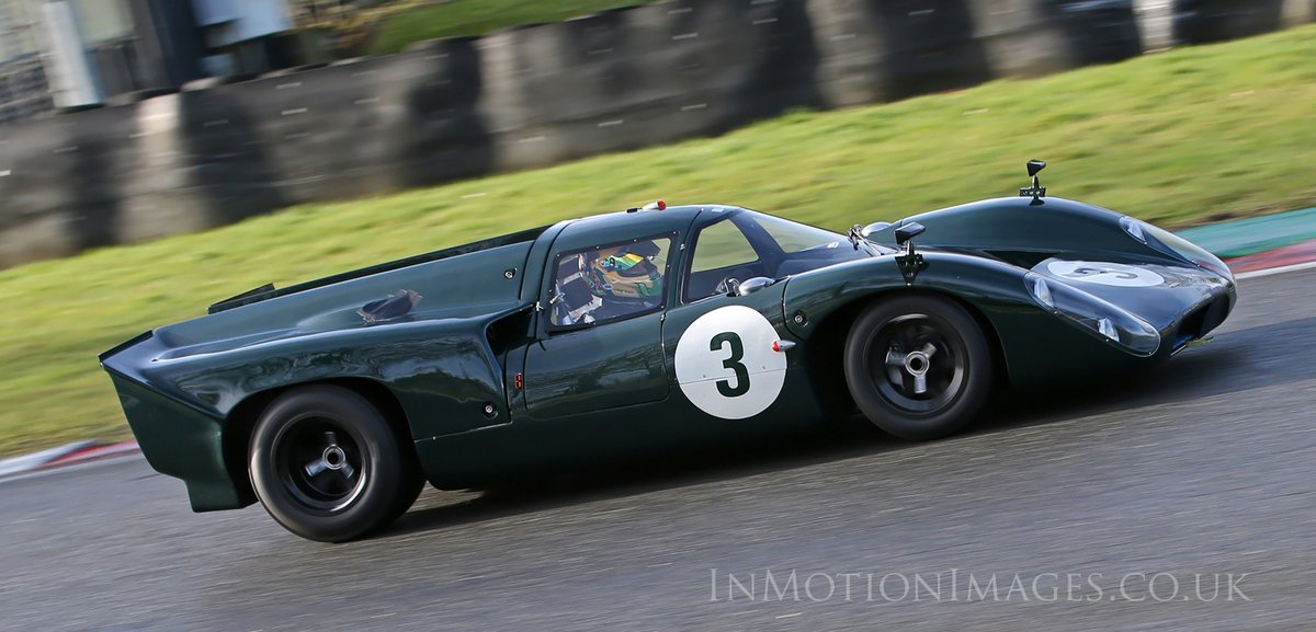 del_inmotion's tweet photo. Some historic beauties out testing today @Brands_Hatch  @HistoricSCC https://t.co/ItKcyDZiMc
