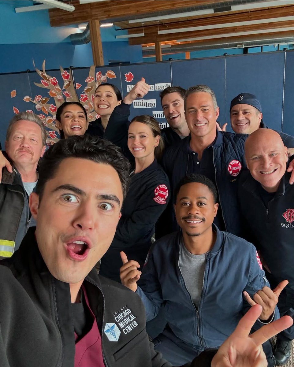 this selfie >>>>>

📸: Darren Barnet