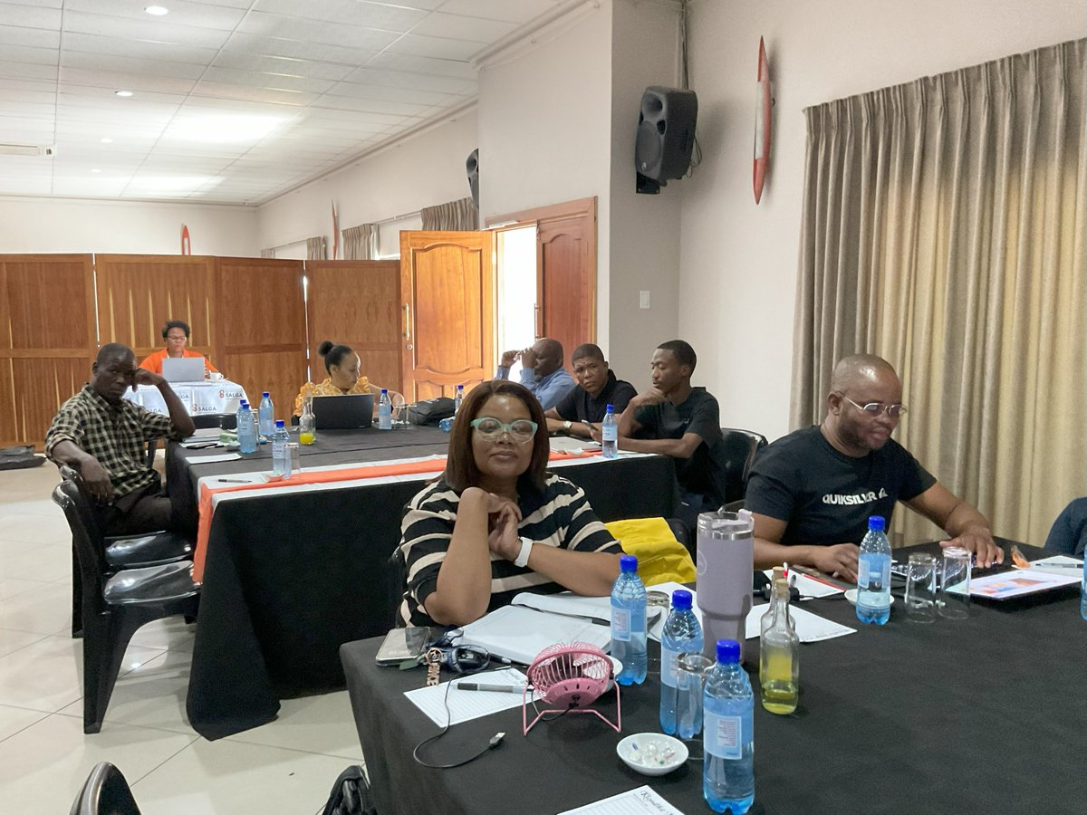 SALGA_Gov's tweet photo. @NW_COGTA @DrKKDistrict @NWPTreasury Delegates concerns included reluctance to implement consequence management, a proactive approach to UIFWE prevention instead of a reactive one to address occurrences, the non-functionality of councils &amp; MPAC and poor oversight. 
#InspiringServiceDelivery
#lgcapacitybuilding https://t.co/thIrNiGVLH