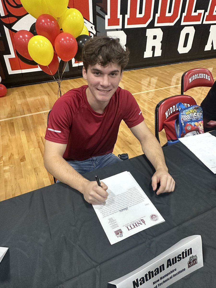 RayCarrie42568's tweet photo. I am excited to announce my commitment to NHTI. Thank you to all my coaches for your support I am excited for the future! https://t.co/y7BVDg4bGU