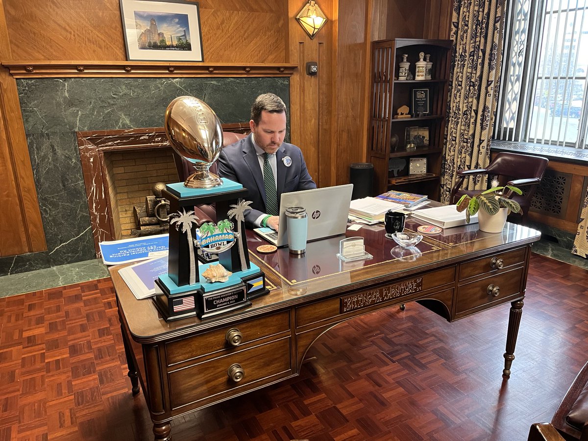 Pete Lembo (@pete_lembo) on Twitter photo Many thanks to โฆ<a href="/MayorScanlon/">Mayor Chris Scanlon</a>โฉ for taking time to meet with me and several members of our โฆ<a href="/UBFootball/">UB Football</a>โฉ team today! We appreciate his hard work and support! We are all in it together! #Buffalo Many thanks to โฆ<a href="/MayorScanlon/">Mayor Chris Scanlon</a>โฉ for taking time to meet with me and several members of our โฆ<a href="/UBFootball/">UB Football</a>โฉ team today! We appreciate his hard work and support! We are all in it together! #Buffalo