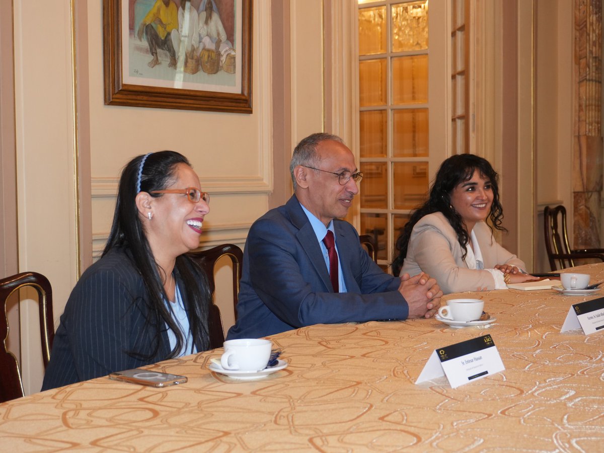 En la sede de la <a href="/CANACOMexico/">CanacoCDMX</a>, <a href="/JesusRodCar/">Jesus Rodriguez Cardenas</a>, se reunió con Salah Suleiman Al-Haddad, embajador de Kuwait en  México, para analizar las oportunidades  comerciales entre ambas naciones.