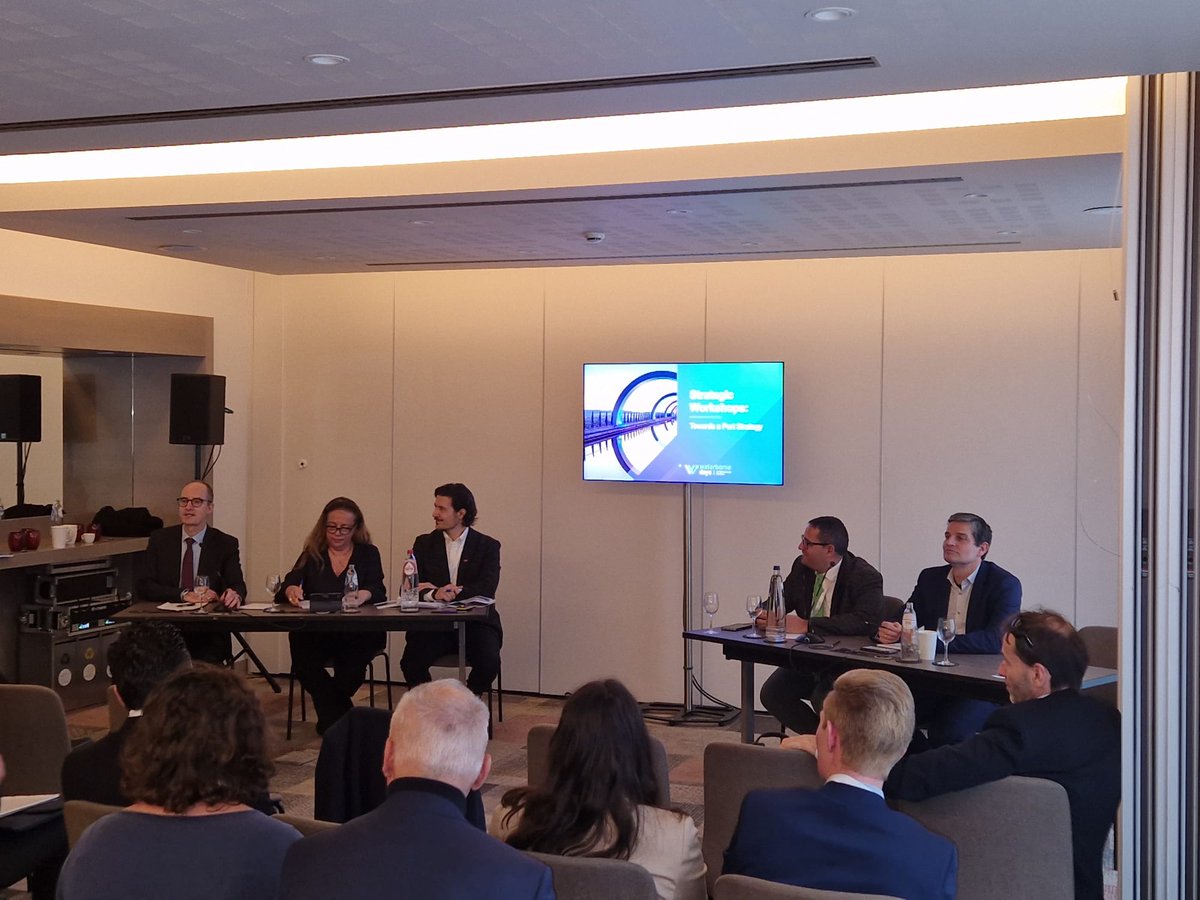We have had an excellent two days at the <a href="/WaterborneTP/">WaterborneTP</a> Days event in Brussels. We're attending the final workshop on "Towards a port strategy" - which is discussing how ports will play a key role in the energy transition.