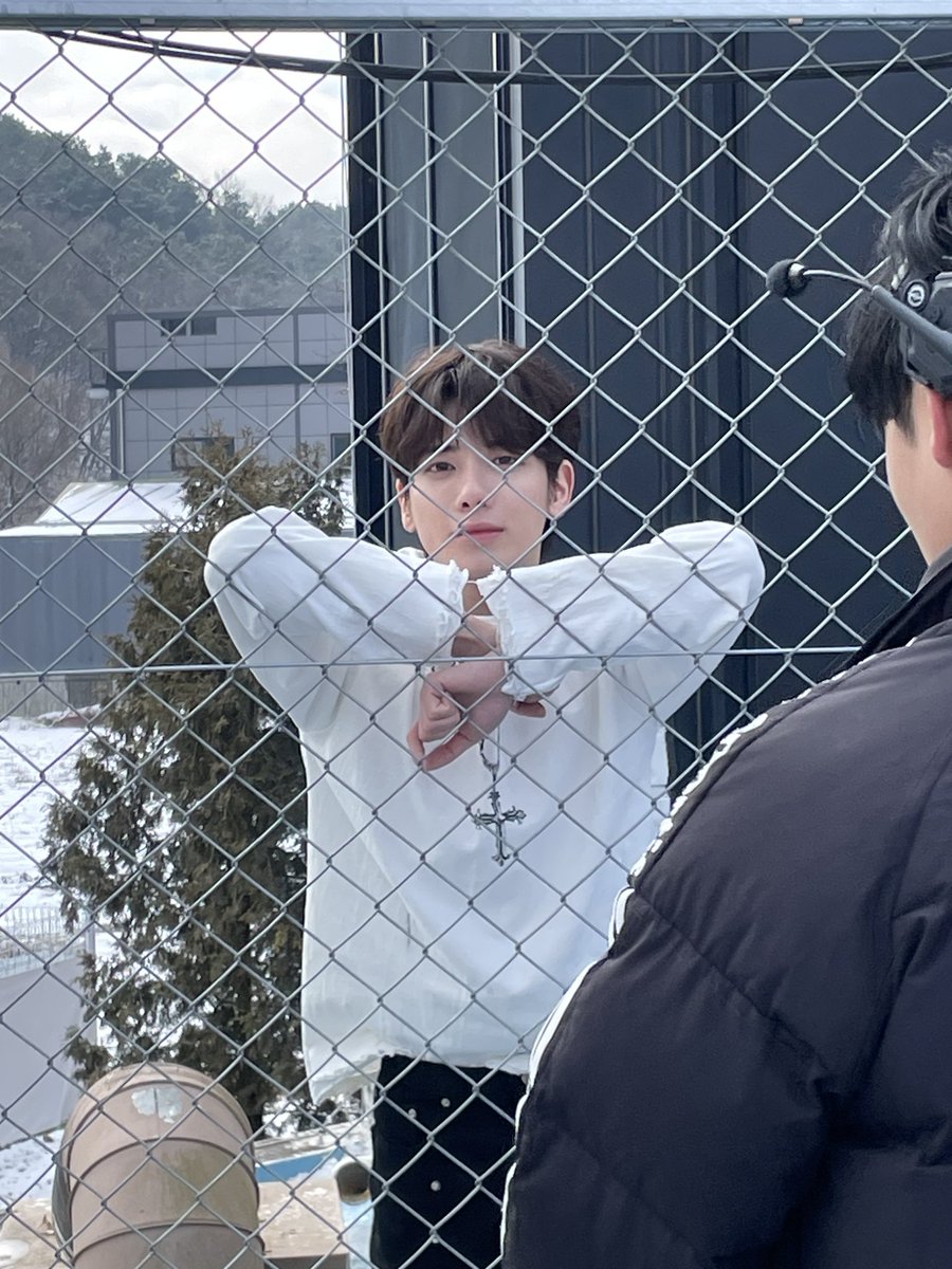 idoltyunie's tweet photo. #my_youTH #태현
5 things i love about taehyun 💌
1. I love taehyun's eyes how he holds galaxy in his eyes
2. I love his voice how expressive it is his singing be it a sad song or happy
3. I love how thoughtful he is about people he cherish
4. I love his personal dressing style https://t.co/HYWs5gBFL9