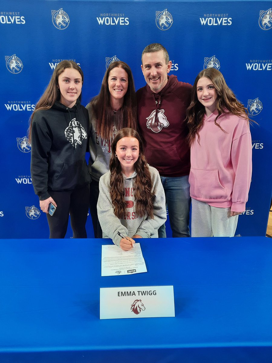 GirlsSoccerNWHS's tweet photo. Emma Twigg will be joining the Valor women's team this coming fall @EvangelUnivWSOC 
Don't be fooled by her cool-calm demeanor, this lady is a dawg and she will ball out in Springfield. 
Congratulations, Emma! https://t.co/VfkM12knn1