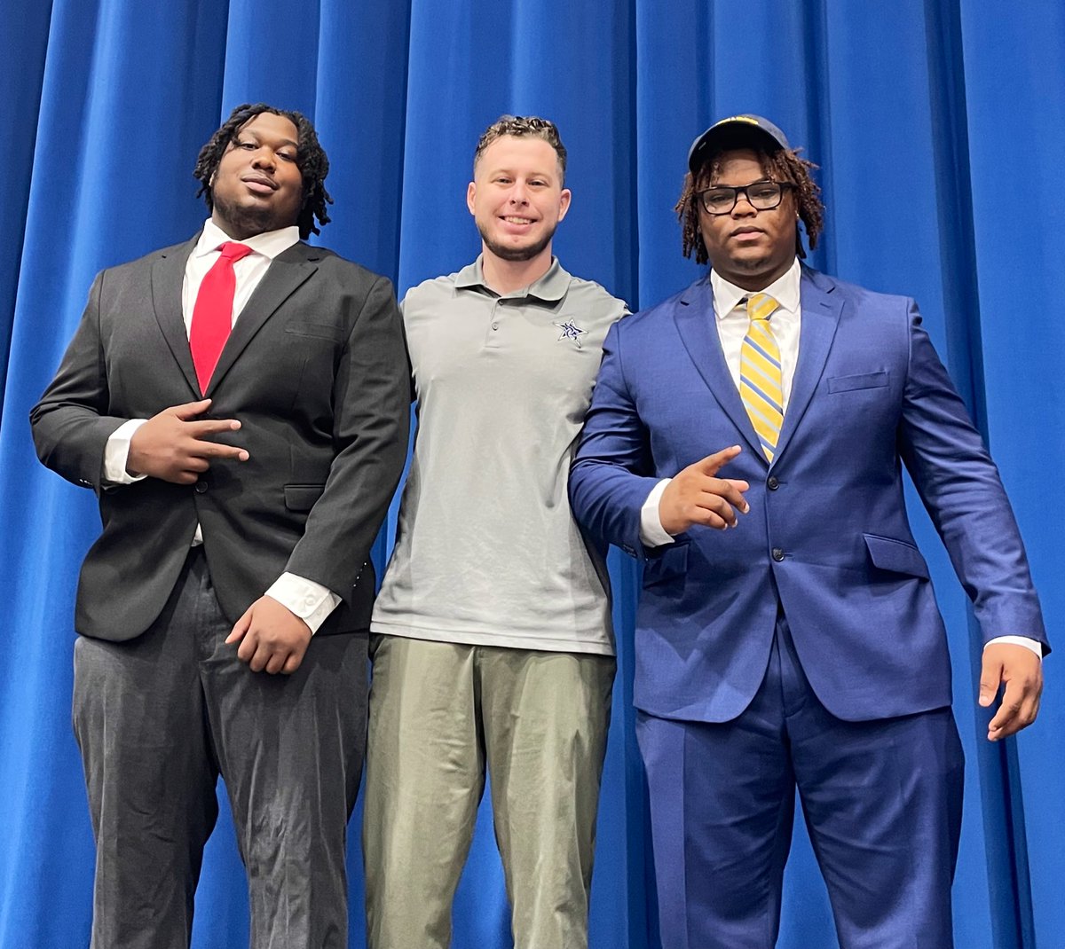 Ben DeBastiani (@coach_debast) on Twitter photo Congrats on signing today! Good luck at the next level! <a href="/TyquanSmith_OL/">Tyquan Smith</a> <a href="/mikeysSports/">Michael (BIG MIKE) Anderson “25</a> 🎊🏈 Congrats on signing today! Good luck at the next level! <a href="/TyquanSmith_OL/">Tyquan Smith</a> <a href="/mikeysSports/">Michael (BIG MIKE) Anderson “25</a> 🎊🏈