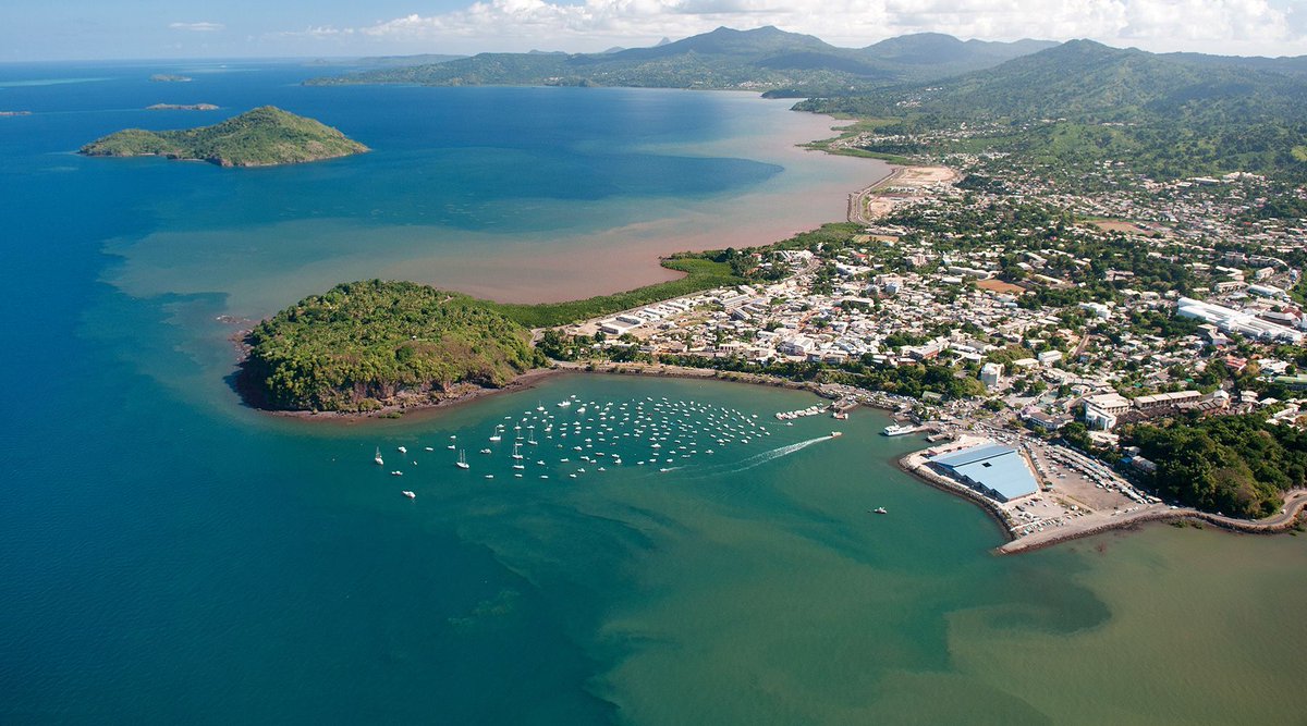CCARM08's tweet photo. Après le cyclone #CHIDO à Mayotte, le Conseil de Communauté vote une aide de 10 000€ versée au fonds de concours de @gouvernementFR  pour l'urgence, l’hébergement et la reconstruction. 

Nos pensées et notre solidarité vont aux Mahorais touchés par cette tragédie. https://t.co/DkwwR0teM5