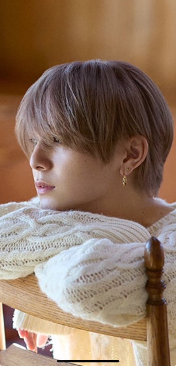 美しい横顔🤩白ニットがこの世で一番似合う山田涼介❤️ ＃山田涼介