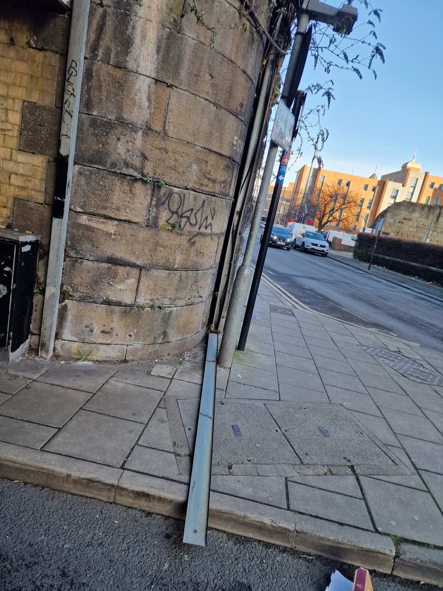 City Transport Group (@citytransportgp) on Twitter photo Hi <a href="/networkrail/">Network Rail</a> <a href="/NetworkRailEC/">Network Rail East Coast</a> this is orchard street under the ECML in Newcastle. Does this piece of metal that has fallen off look like something of yours, please? Hi <a href="/networkrail/">Network Rail</a> <a href="/NetworkRailEC/">Network Rail East Coast</a> this is orchard street under the ECML in Newcastle. Does this piece of metal that has fallen off look like something of yours, please?