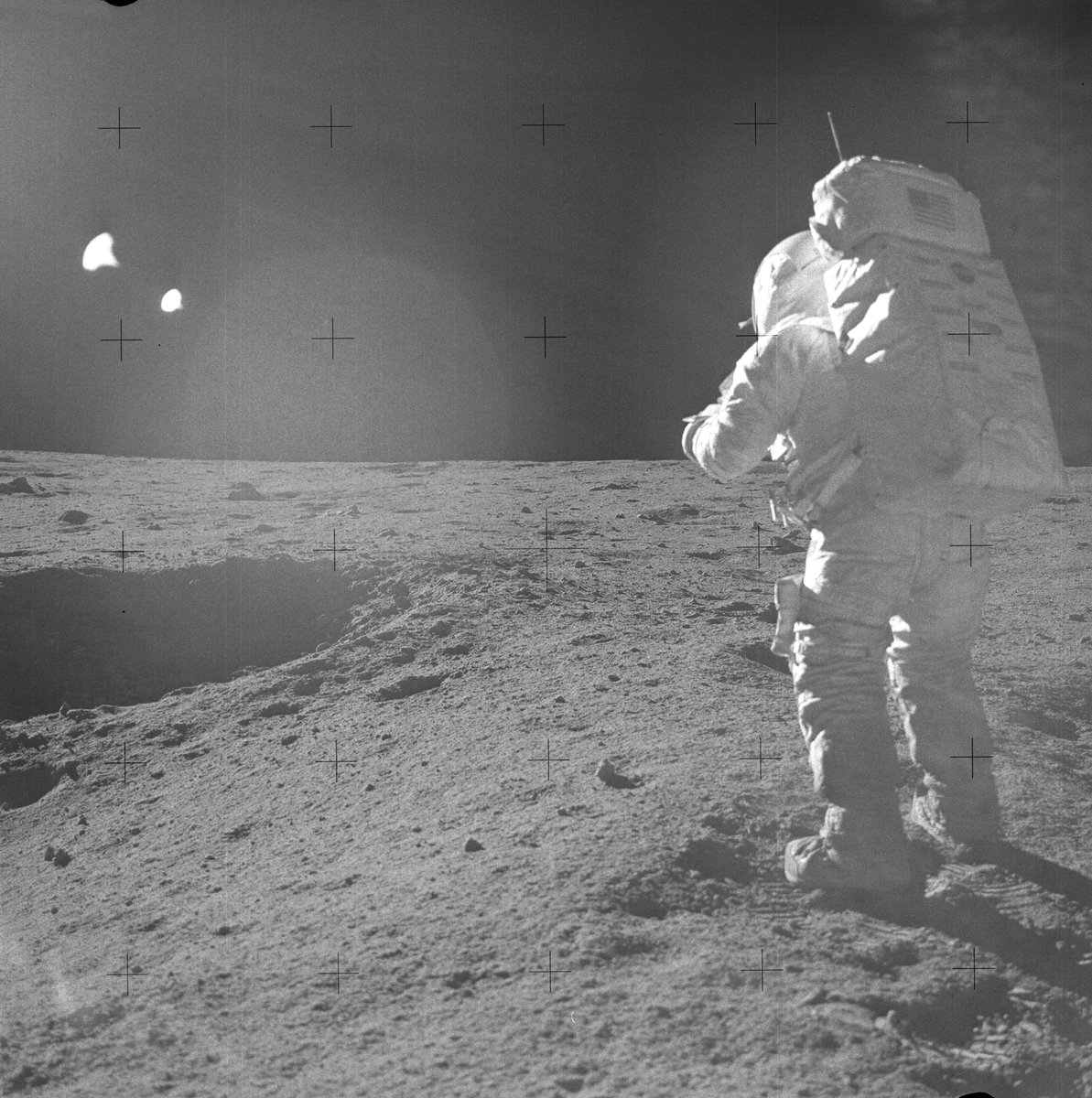 NASAhistory's tweet image. Where no one had gone before

Astronauts Alan Shepard and Ed Mitchell landed the Apollo 14 Lunar Module in the Moon's Frau Mauro highlands #OTD in 1971. Six hours later, they set off on their first of 2 moonwalks, becoming the 5th and 6th humans to set foot on the lunar surface.