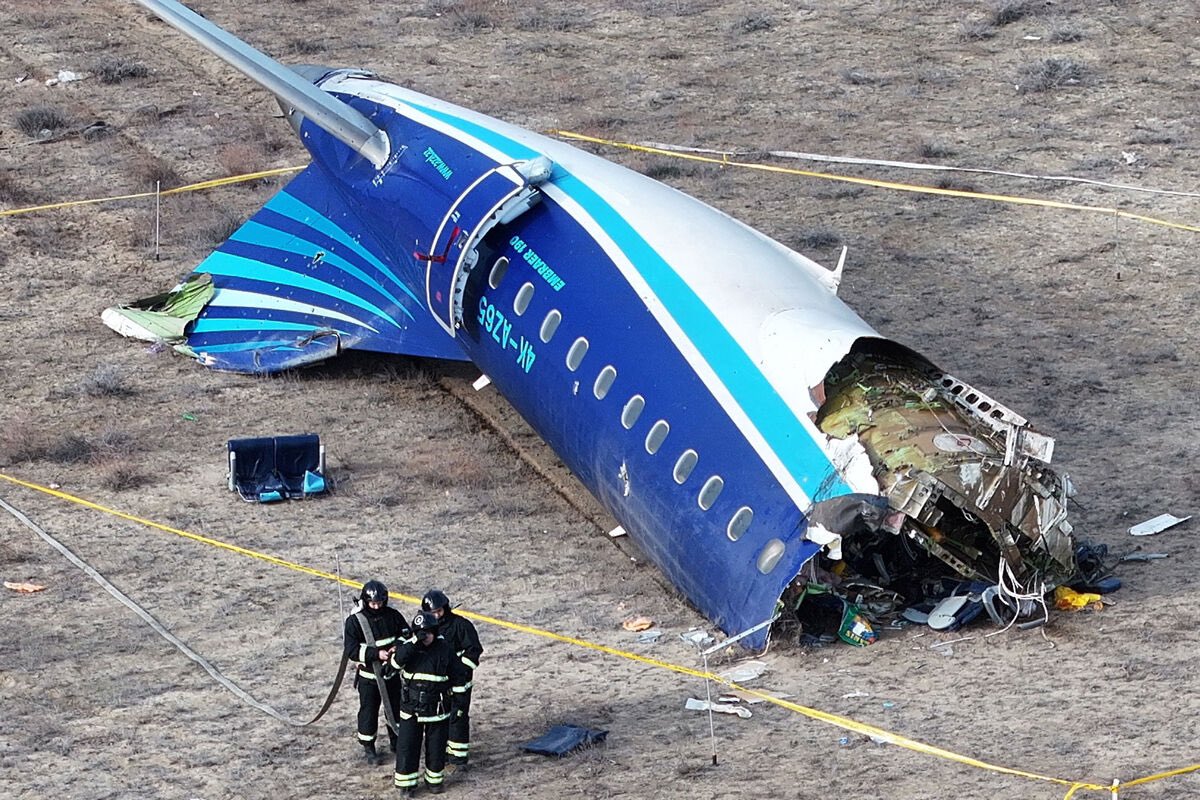 EjdaysRu's tweet image. 💥⚠️ Крушение Azal

Росавиация заявляет, что причины катастрофы еще не установлены, а Казахстан указывает на решения экипажа. Это может значить, что версию ошибки пилотов рассматривают всерьез, но официальных выводов нет.

#Azal #Авиация #Расследование #Катастрофа