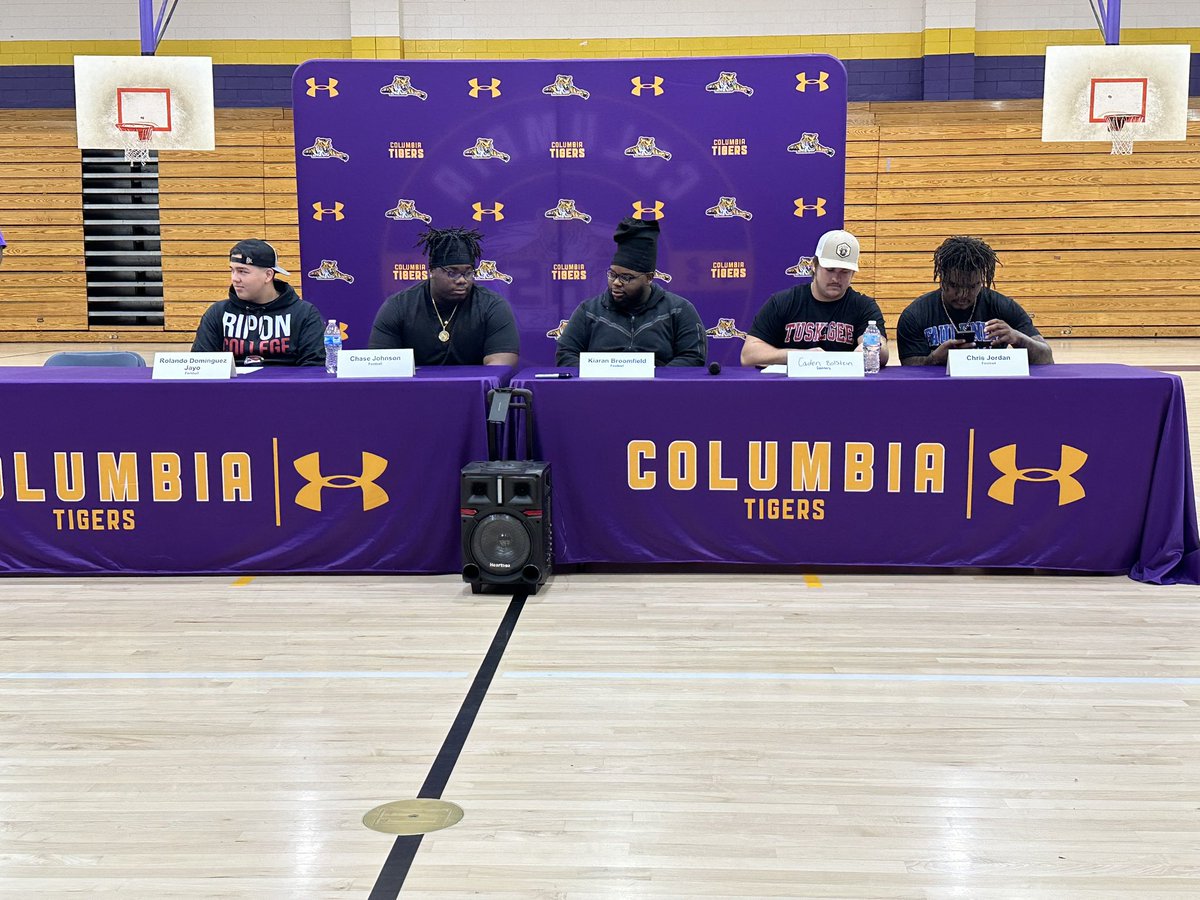 I’m at Columbia for National Signing Day where 5 Tigers are about to sign letters of intent.