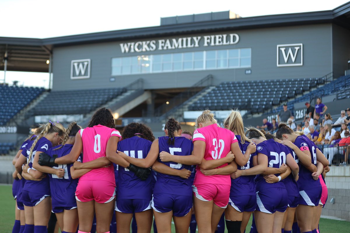 ✨NGWSD✨

Today is for little girls who fell in love with the game and never looked back! We are celebrating our past, present and future female student-athletes. As well as the amazing women that help us on and off the field each and everyday! 

#RoarLions🦁