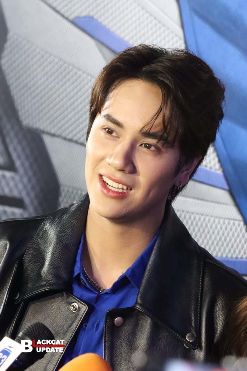 Blackcatupdate's tweet photo. “นนน กรภัทร์” ในงาน “CAPTAIN AMERICA BRAVE NEW WORLD NIGHT RUN”✨
#CaptainAmericaTHxNanon
#mynameisnanon #นนนกรภัทร์
#BraveNewWorldNightRun
#CaptainAmericaTH https://t.co/0sSphBub4A