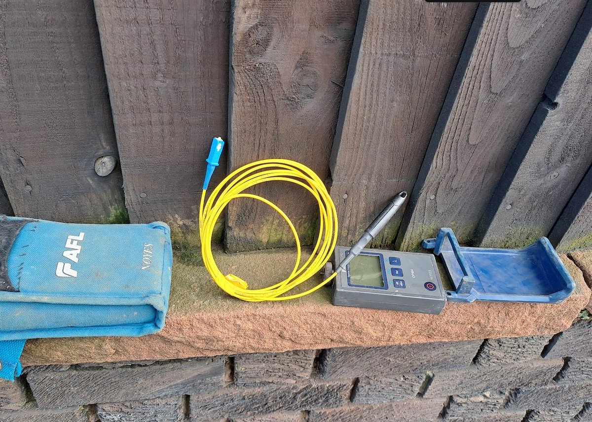 Rescued the below kit from Scotland Road today, and left on wall beside Stanwix Bowling Club (no idea what the equipment is for but it looks expensive)!