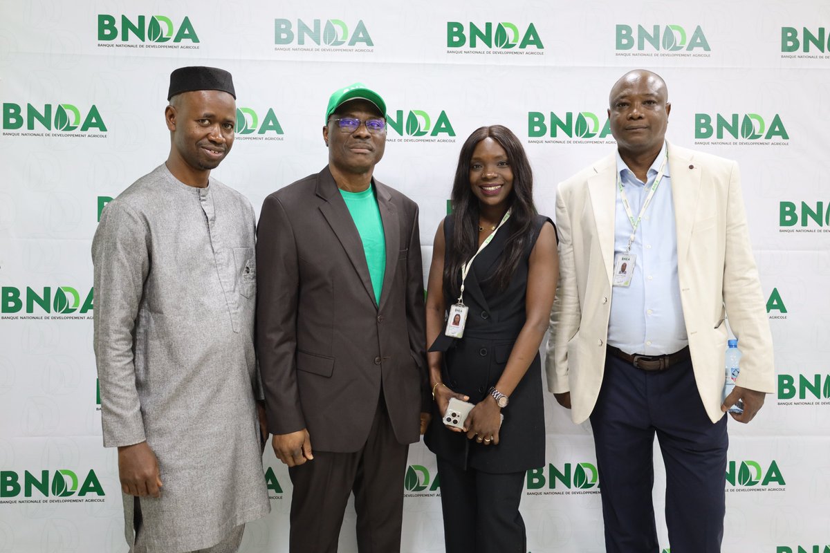 BNDA_Mali's tweet image. 𝐎𝐮𝐯𝐞𝐫𝐭𝐮𝐫𝐞 𝐝𝐞 𝐥𝐚 𝐧𝐨𝐮𝐯𝐞𝐥𝐥𝐞 𝐚𝐠𝐞𝐧𝐜𝐞 𝐝𝐮 𝐆𝐫𝐚𝐧𝐝 𝐌𝐚𝐫𝐜𝐡𝐞́, hier, mardi 04 février 2025.
Retrouvez quelques images de la cérémonie.
#BNDAMali
#AgenceBNDA
#proximitéclient