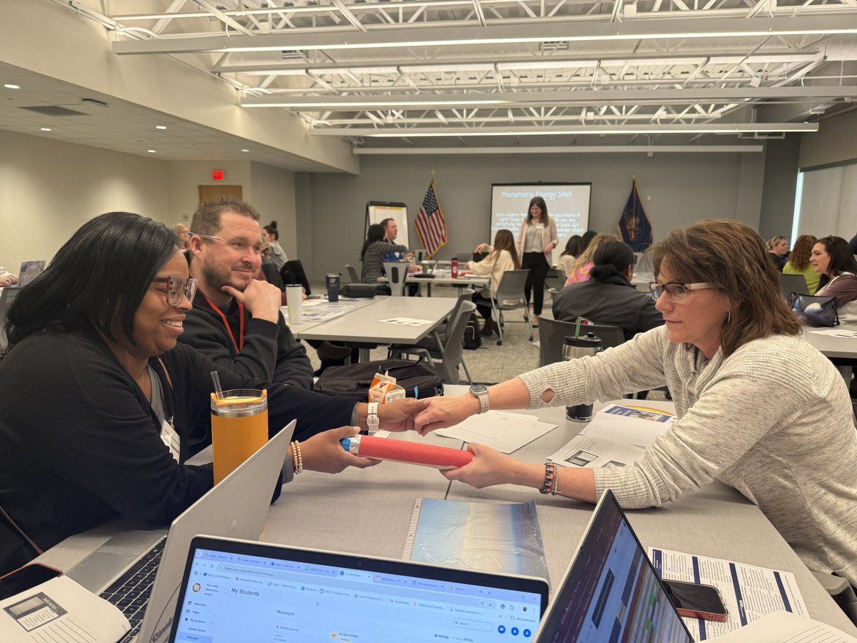 Stephanie DeLuca tweet media