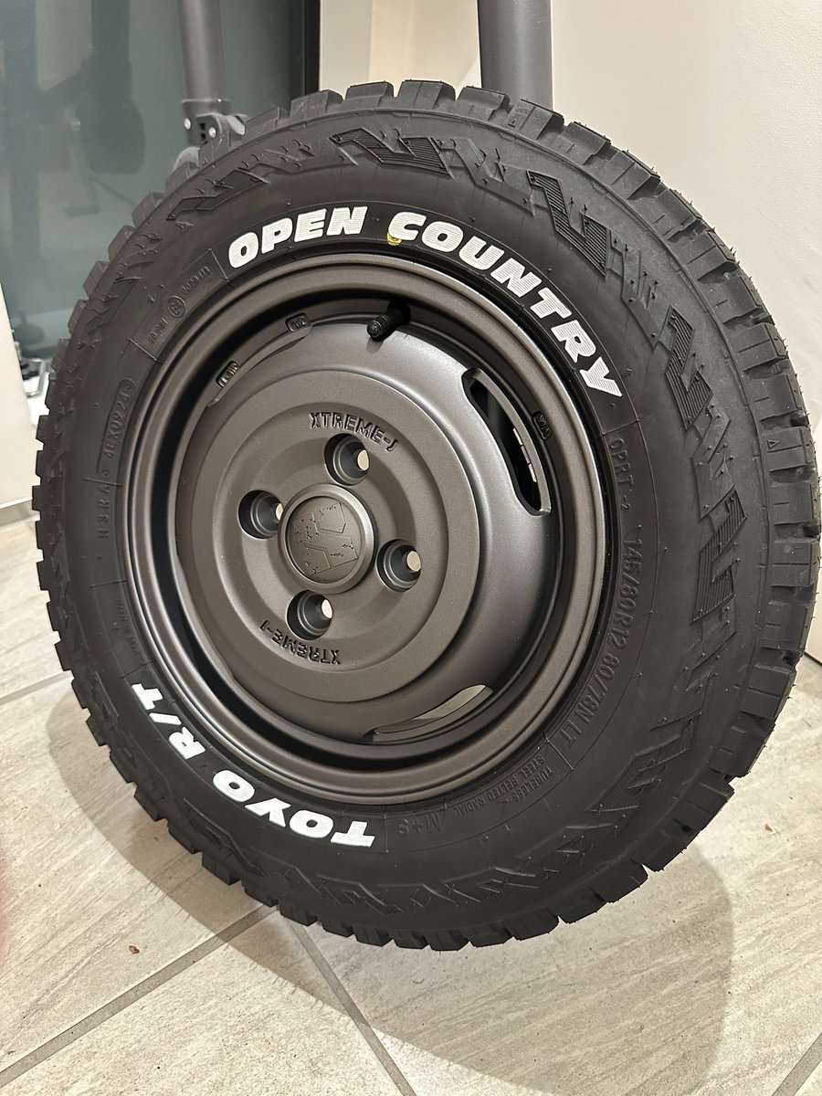 自作のホワイトレタータイヤ。
#TOYO
#TOYOタイヤ
