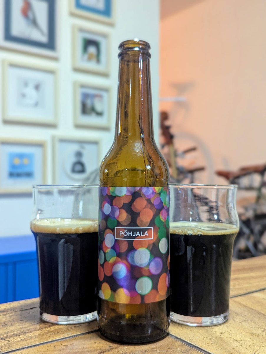 FCervisia's tweet photo. Más de nuestro fin de semana largo en Frigus. Tuvimos la oportunidad de probar cervezas de @CoronadoBrewing @pohjalabeer @MikkellerSD y #Cardera
#Frigus #beer #cerveza #craftbeer #beerme #beertime #beerlover #BrothelHB #drinks #drinkbeer #artesanal #birra @zaklahunik #weekend https://t.co/M3ixxXBbZk