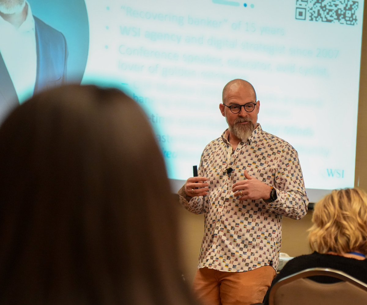 .<a href="/nebankers/">Nebraska Bankers Association</a> kicking off day 2 with <a href="/EricCook/">Eric Cook</a> talking about AI.