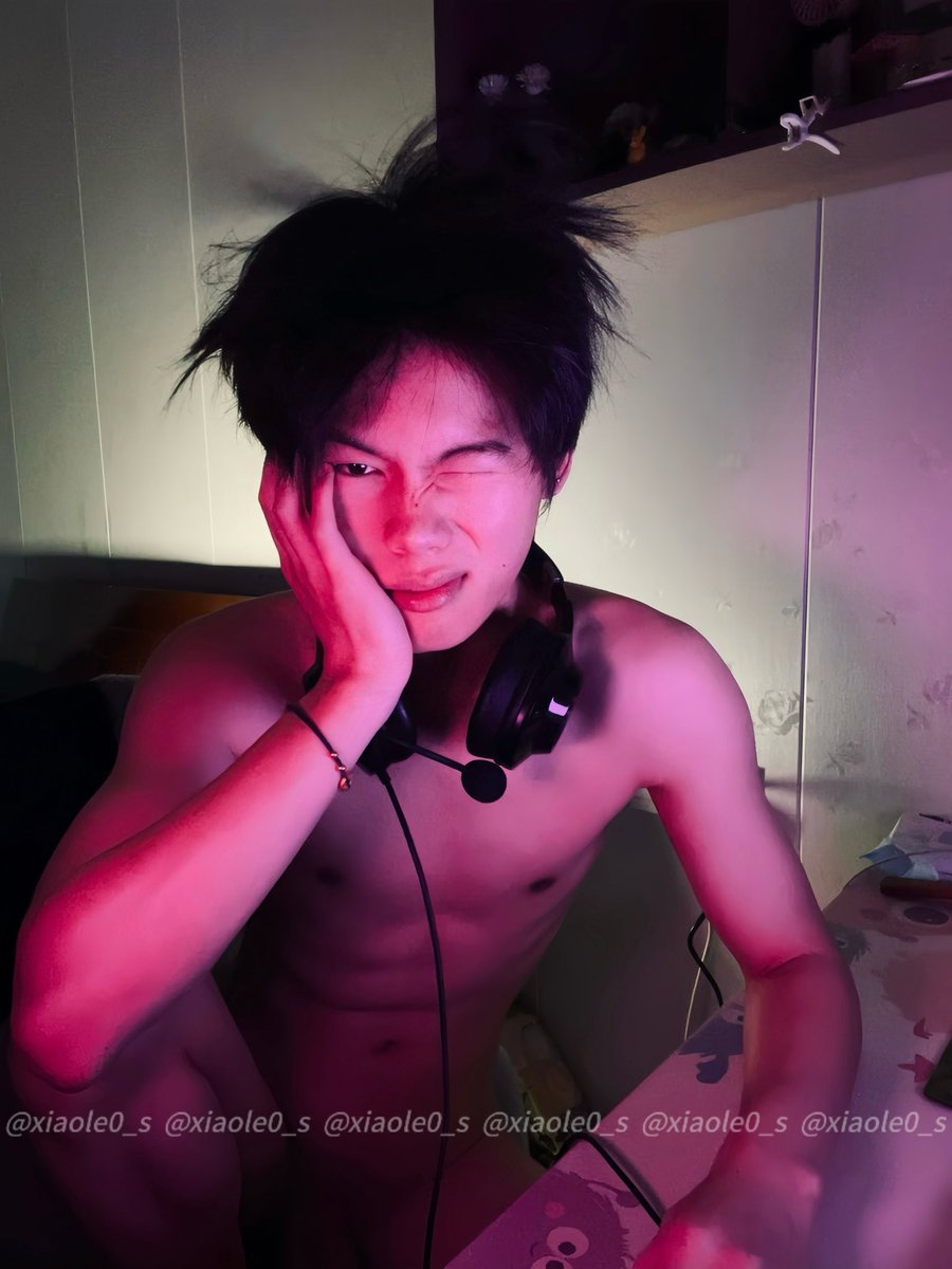 香蕉你个啵拿拿 tweet media