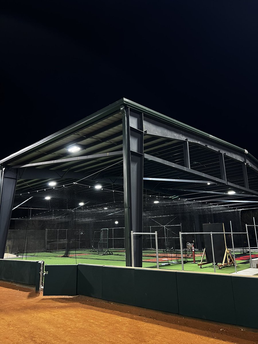 A big-time facility upgrade just in time for Opening Day! Excited for our current and future players and their development. 📈

📍Bruce Hurst Field - Utah Tech
